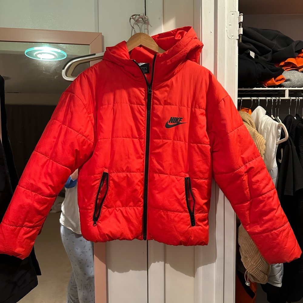Nike puffer jacket fire red/orange XS